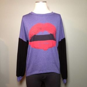 Kuu Tist By Ink Graphic Lip Print Long Sleeve Tee